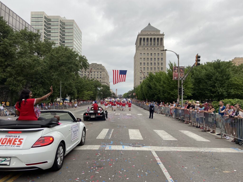Snapshot The St Louis Mayor Tishaura Jones At The Fourth Of July Parade St Louis Argus